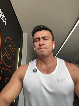 Snapshot of Chris_Clarck chatting on 02-10-26, 05:28 Chris Clarck online show from 02-10-26, 05:28