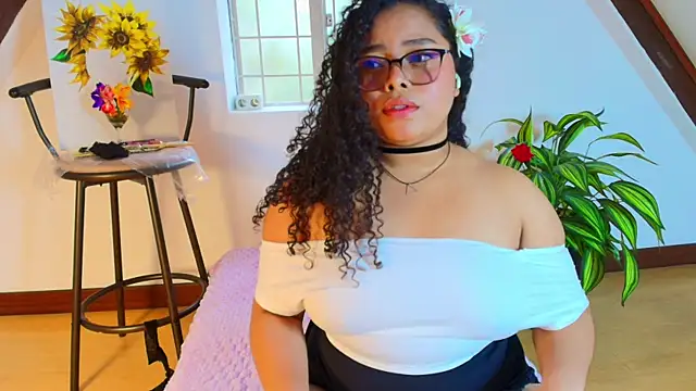 alanaa gomezz online show from 07-13-26, 06:33