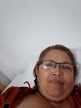 Snapshot of Cessi50 chatting on 07-14-26, 04:06 Cessi50 online show from 07-14-26, 04:06