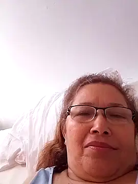 Snapshot of Cessi50 chatting on 07-18-26, 02:32 Cessi50 online show from 07-18-26, 02:32