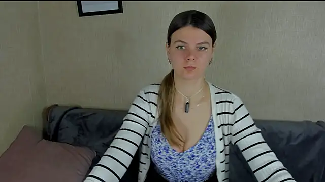 Zorianaa online show from 12-22-25, 09:12