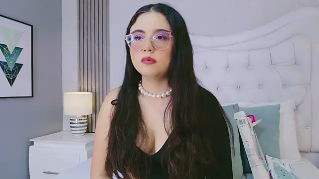 ScarlettPetrova online show from 05-27-26, 11:29