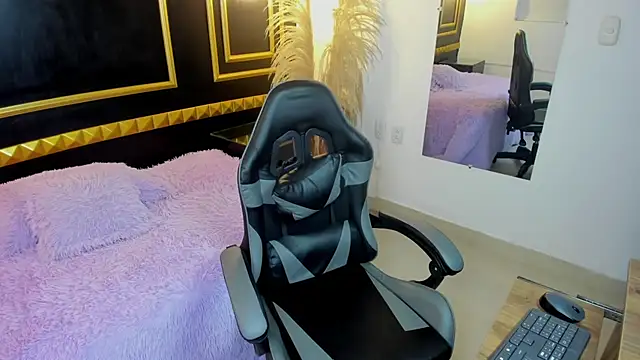 shanel smithh online show from 04-05-26, 12:13