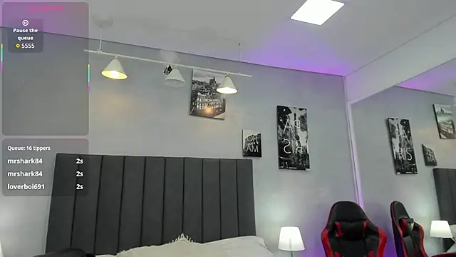 Snapshot of kendra_london chatting on 04-07-26, 11:10 kendra london online show from 04-07-26, 11:10