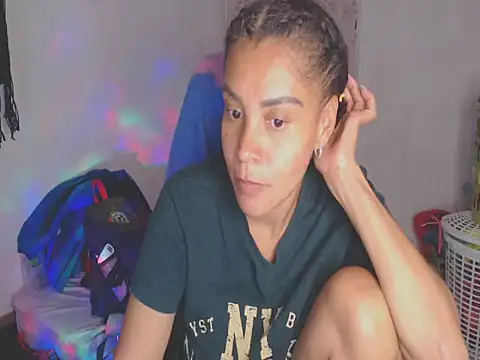 shayna cute online show from 06-05-26, 06:52
