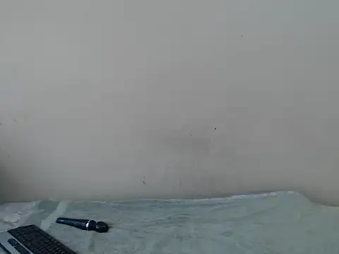 Snapshot of SexyLipss_ chatting on 03-17-26, 08:50 SexyLipss online show from 03-17-26, 08:50