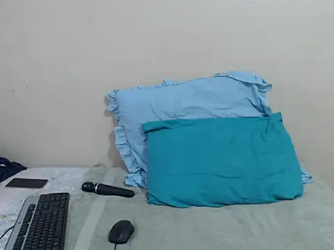 Snapshot of SexyLipss_ chatting on 03-21-26, 06:51 SexyLipss online show from 03-21-26, 06:51