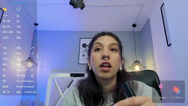 zoe-moreau online show from 03-04-26, 07:42