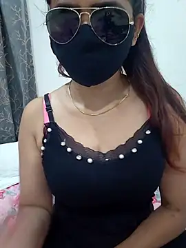 Snapshot of Aarti909090 chatting on 06-26-26, 05:17 Aarti909090 online show from 06-26-26, 05:17