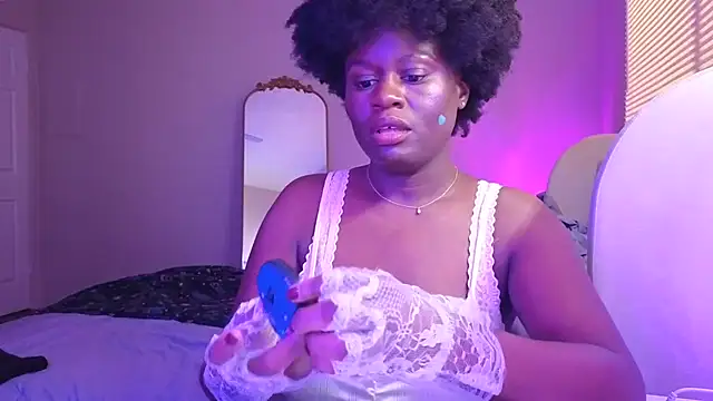 Snapshot of ladiosa_selene chatting on 11-12-25, 04:35 ladiosa selene online show from 11-12-25, 04:35