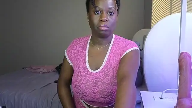 Snapshot of ladiosa_selene chatting on 11-19-25, 04:23 ladiosa selene online show from 11-19-25, 04:23