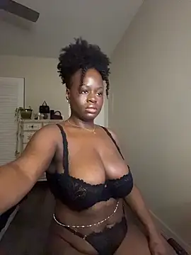 Snapshot of ladiosa_selene chatting on 02-18-26, 11:44 ladiosa selene online show from 02-18-26, 11:44