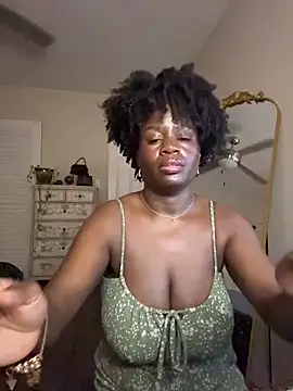 Snapshot of ladiosa_selene chatting on 03-05-26, 12:39 ladiosa selene online show from 03-05-26, 12:39