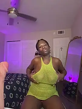 Snapshot of ladiosa_selene chatting on 03-29-26, 04:23 ladiosa selene online show from 03-29-26, 04:23