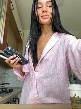 Snapshot of VickyM99 chatting on 06-20-26, 11:46 VickyM99 online show from 06-20-26, 11:46