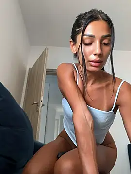 Snapshot of VickyM99 chatting on 07-11-26, 01:36 VickyM99 online show from 07-11-26, 01:36
