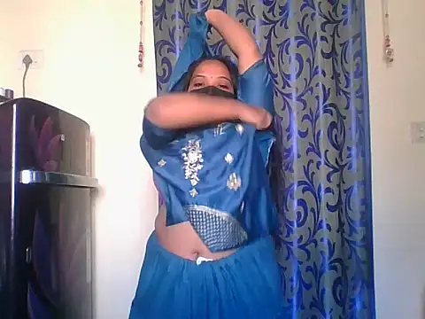 Mathi cam online show from 02-13-26, 04:41
