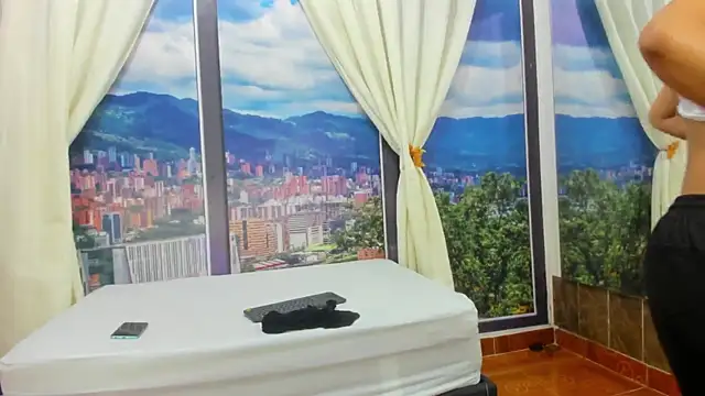 KiraFox1 online show from 03-12-26, 01:17