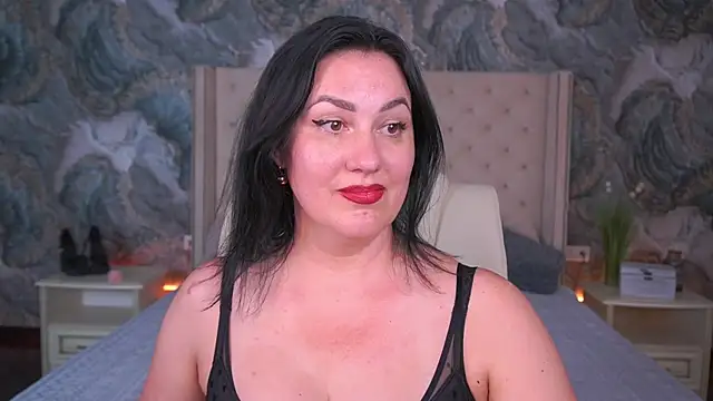 Snapshot of VelvetLuck chatting on 06-19-26, 01:10 VelvetLuck online show from 06-19-26, 01:10