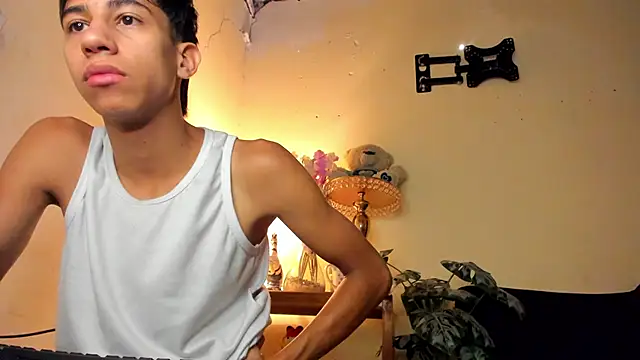 lucian davii online show from 12-05-25, 02:36