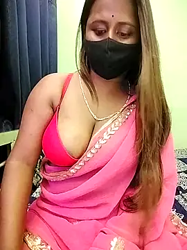 LoveLy-Soneya online show from 03-26-26, 12:11