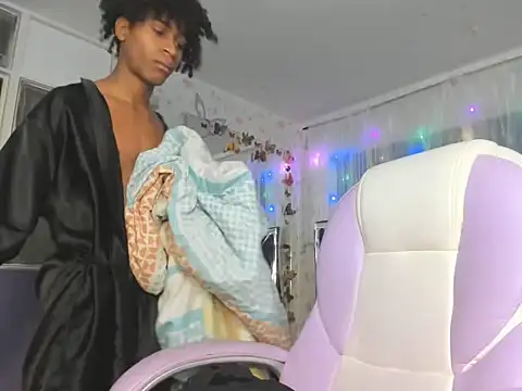 Snapshot of Santy_bigcock_01 chatting on 01-14-26, 05:51 Santy bigcock 01 online show from 01-14-26, 05:51