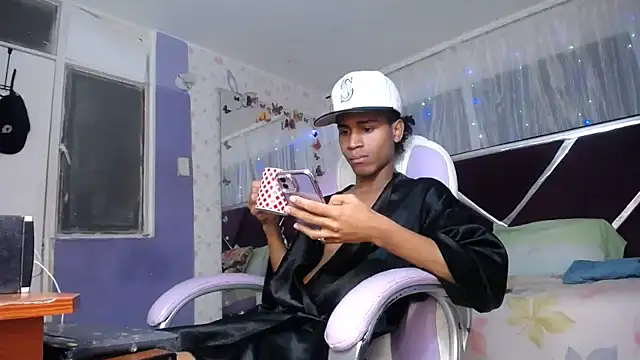 Santy bigcock 01 online show from 05-06-26, 11:48