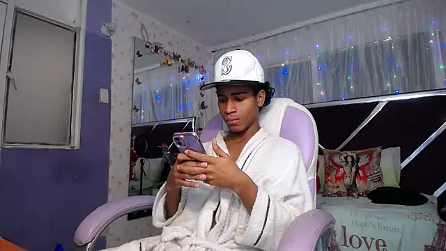 Santy bigcock 01 online show from 06-03-26, 03:39