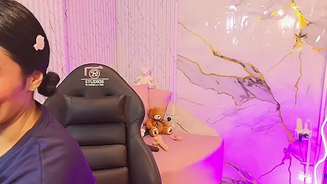 PEACHY TAY online show from 05-07-26, 11:37