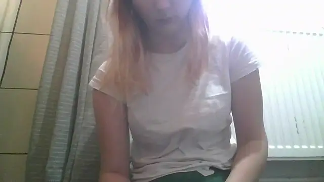 Snapshot of dirty_sasha00 chatting on 04-05-26, 04:09 dirty sasha00 online show from 04-05-26, 04:09