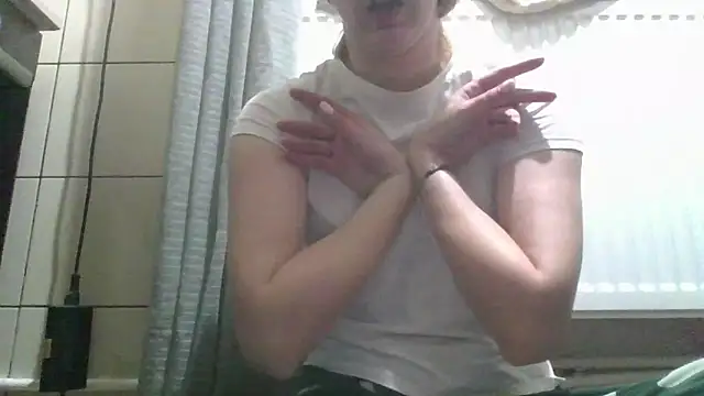 Snapshot of dirty_sasha00 chatting on 04-07-26, 03:18 dirty sasha00 online show from 04-07-26, 03:18