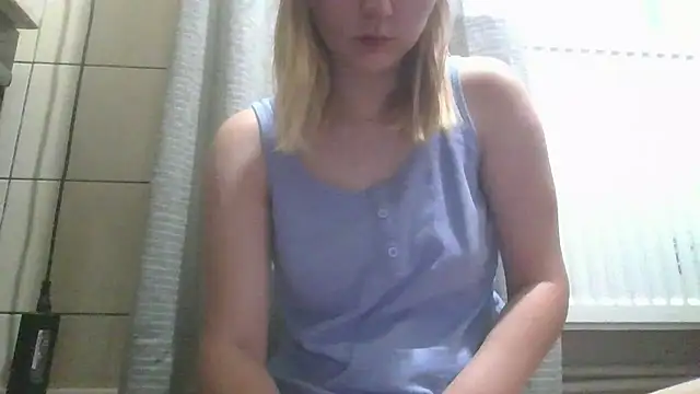 Snapshot of dirty_sasha00 chatting on 06-10-26, 02:12 dirty sasha00 online show from 06-10-26, 02:12