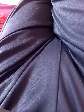 Snapshot of NovaCharm chatting on 11-12-25, 09:53 NovaCharm online show from 11-12-25, 09:53