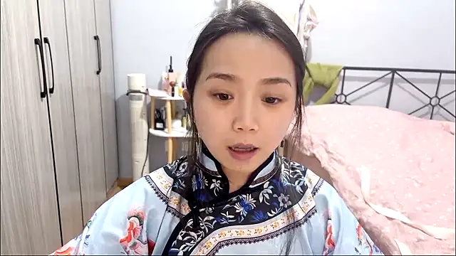 Hmm 0303 online show from 03-30-26, 04:52