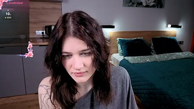 eshleeygreen online show from 11-21-25, 02:05