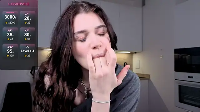 eshleeygreen online show from 12-22-25, 04:15