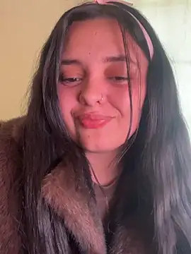 candicewest  online show from 04-04-26, 06:16