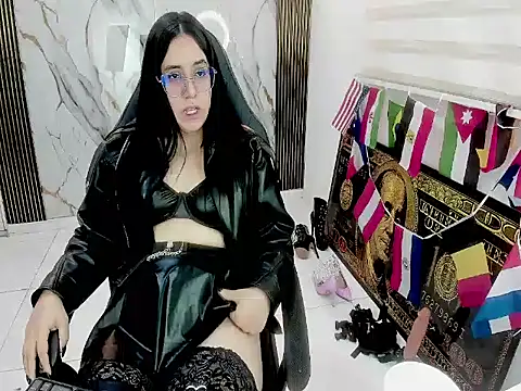Snapshot of queen_findom1 chatting on 07-14-26, 10:21 queen findom1 online show from 07-14-26, 10:21