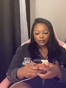 Fxncymuse online show from 04-23-26, 12:04