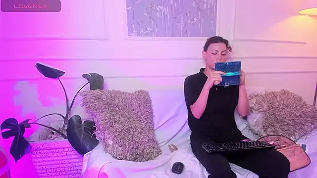 AliceMadnes online show from 04-16-26, 03:02