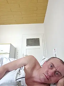 TirelessLot3 online show from 04-05-26, 11:51