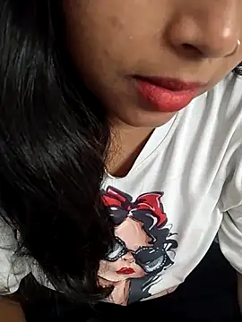 Snapshot of Sexy_Divya__ chatting on 06-10-26, 05:18 Sexy Divya online show from 06-10-26, 05:18