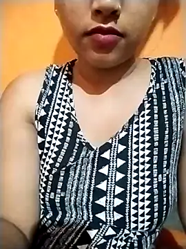 Snapshot of Sexy_Divya__ chatting on 06-10-26, 05:45 Sexy Divya online show from 06-10-26, 05:45