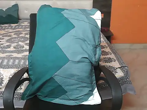 Snapshot of DoremonGirl chatting on 02-05-26, 04:28 DoremonGirl online show from 02-05-26, 04:28