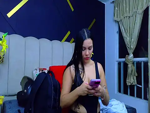 Snapshot of ShanellDiaz_ chatting on 03-25-26, 06:08 ShanellDiaz online show from 03-25-26, 06:08