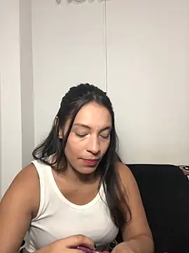 Snapshot of Vianca_Costt chatting on 05-22-26, 02:22 Vianca Costt online show from 05-22-26, 02:22