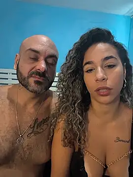 vivianeleoa online show from 07-06-26, 03:25