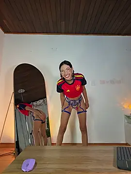 Snapshot of selene_starkk chatting on 07-07-26, 12:57 selene starkk online show from 07-07-26, 12:57