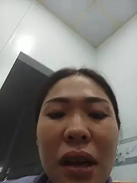 Snapshot of -Arabella- chatting on 07-08-26, 12:15 -Arabella- online show from 07-08-26, 12:15