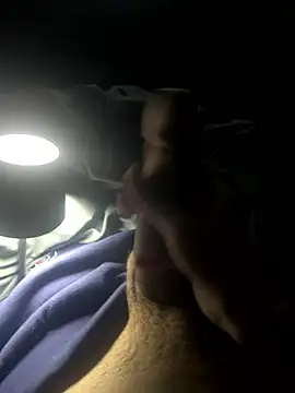 Snapshot of groschibre40100 chatting on 01-11-26, 12:26 groschibre40100 online show from 01-11-26, 12:26